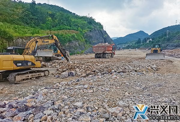 G324�d�x�П��S��С���Ӷι�·�ĔU(ku��)���(xi��ng)Ŀ���O(sh��)��(w��n)�����M(j��n)