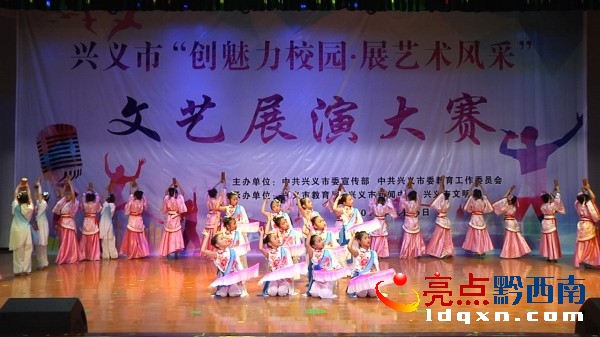 �d�x���e��&ldquo;��(chu��ng)����У�@&bull;չˇ�g(sh��)�L(f��ng)��&rdquo;��ˇչ�����C��(ji��ng)�xʽ (5).jpg